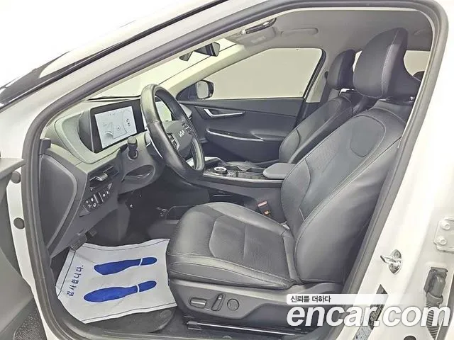 Kia EV6 — Фото автомобиля 11