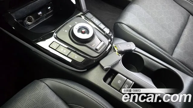 Kia Seltos New — Фото автомобиля 9