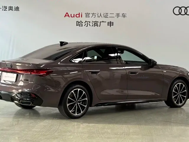 Audi A5L — Фото автомобиля 2