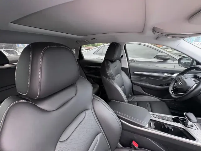 Geely Xingrui — Фото автомобиля 12