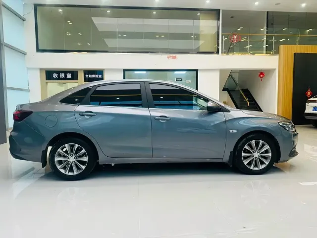 Chevrolet Monza 2022 320 Automatic Enjoyment Sunroof Edition — Фото автомобиля 3