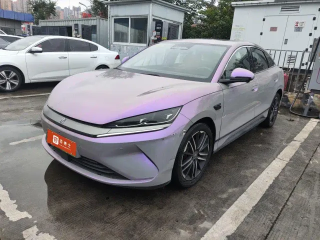 Фотография автомобиля — BYD Qin L