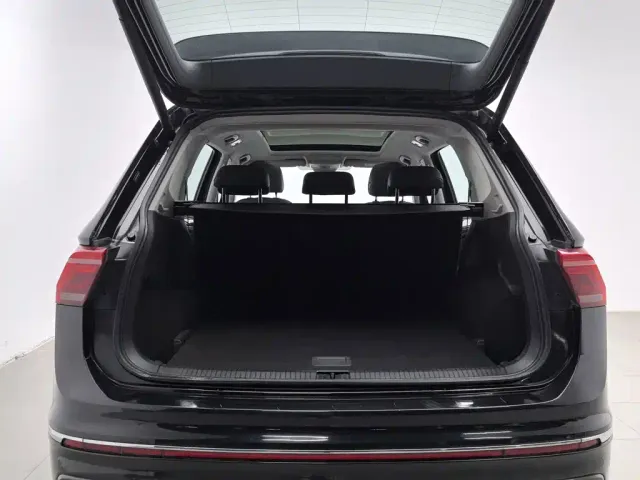 Volkswagen Tiguan L — Фото автомобиля 16