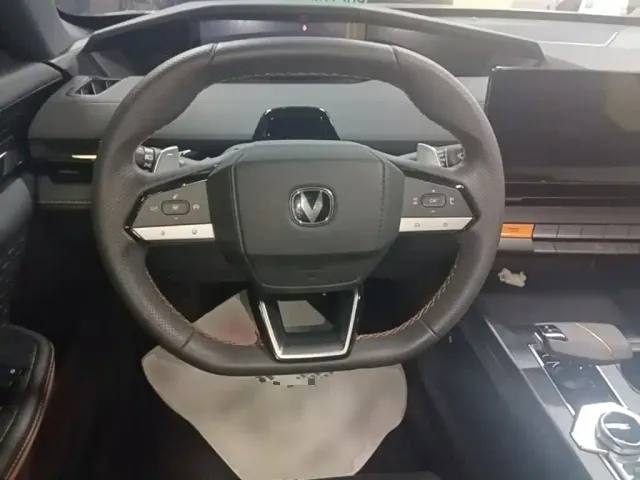 Changan UNI-V — Фото автомобиля 10