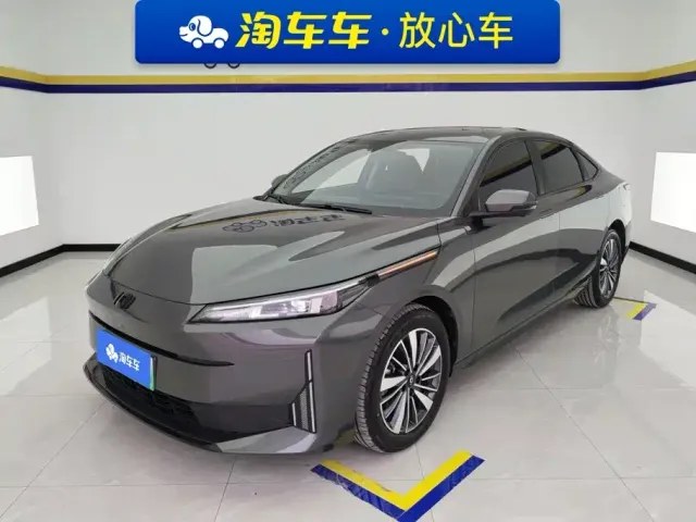 Фотография автомобиля — Changan Qiyuan A05