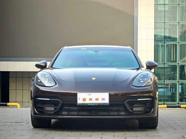Porsche Panamera — Фото автомобиля 2