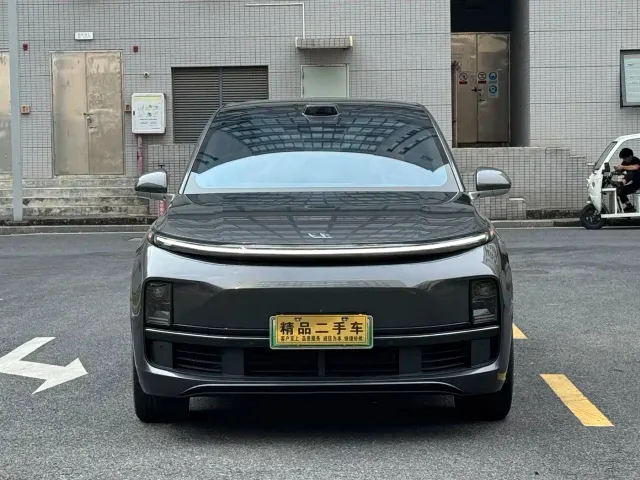 Li Auto Li Xiang L9 2022 Max — Фото автомобиля 2