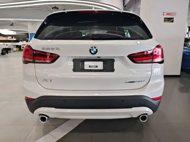 BMW X1 — Фото автомобиля 5