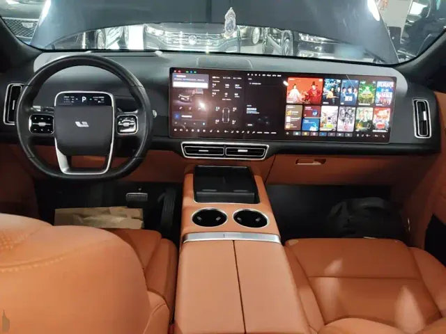 Li Auto L9 — Фото автомобиля 9