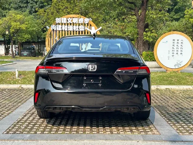 Honda Inspire — Фото автомобиля 10