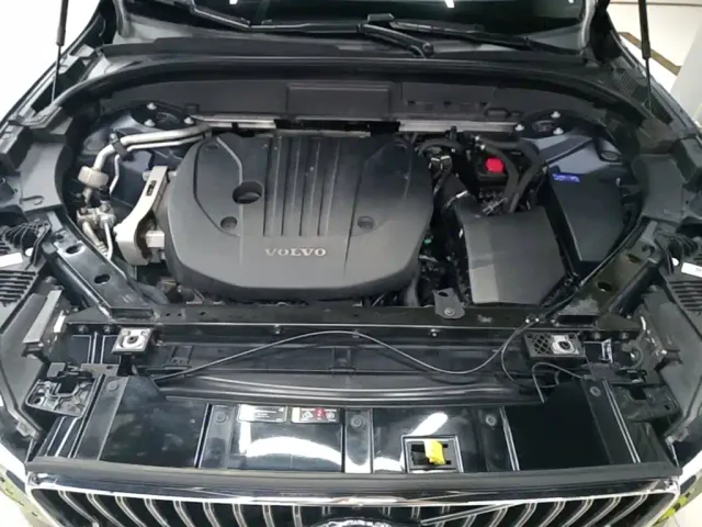 Volvo XC60 — Фото автомобиля 19