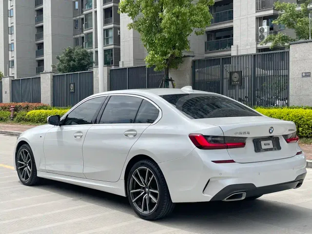 BMW 3 Series — Фото автомобиля 7