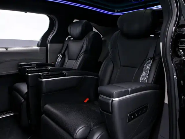 Toyota Sienna — Фото автомобиля 17