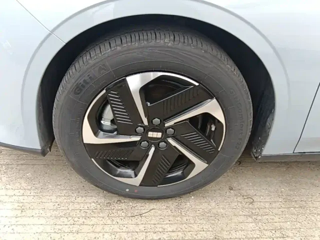 Geely Galaxy L6 — Фото автомобиля 22