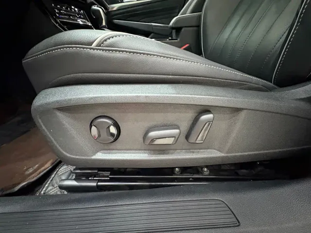 Volkswagen Passat — Фото автомобиля 8