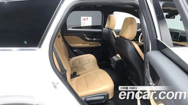 Lincoln Corsair Corsair 2.0 Reserve AWD — Фото автомобиля 12