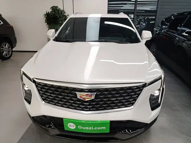 Cadillac XT4 — Фото автомобиля 2
