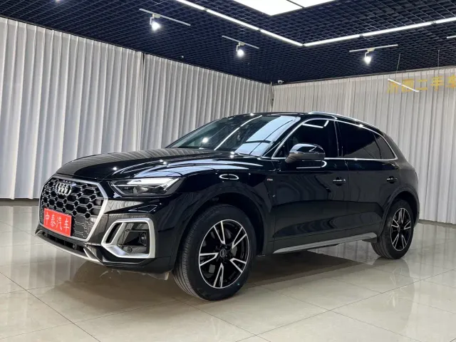 Фотография автомобиля — Audi Q5L
