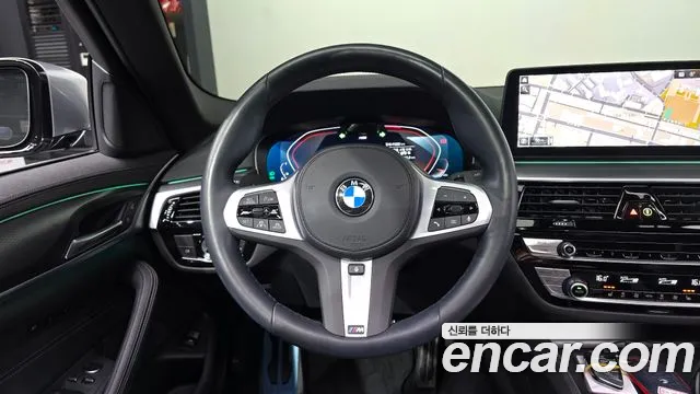 BMW 5-Series — Фото автомобиля 12