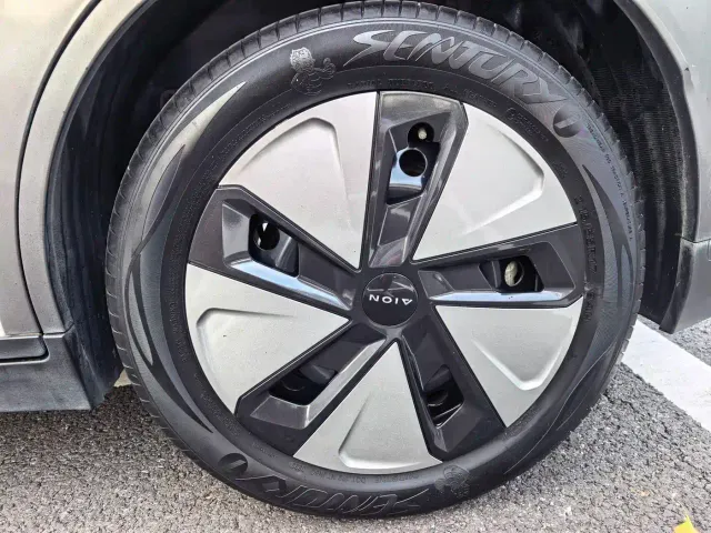 GAC Aion Y — Фото автомобиля 20