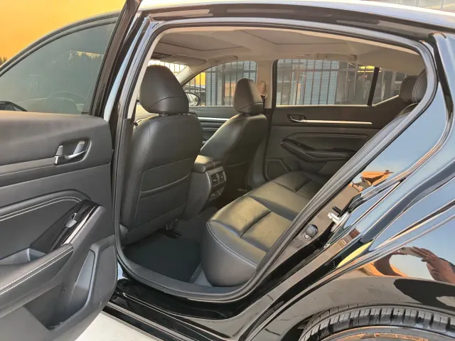 Nissan Teana — Фото автомобиля 9
