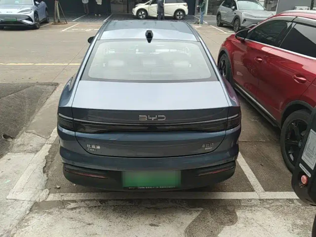 BYD Seal 05 DM-i — Фото автомобиля 5