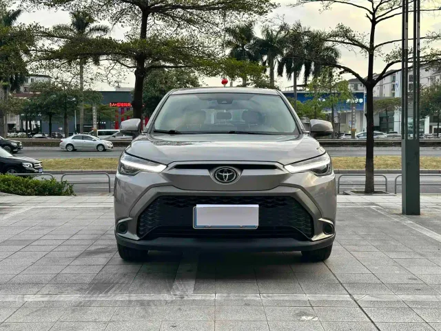 Toyota Frontlander — Фото автомобиля 2