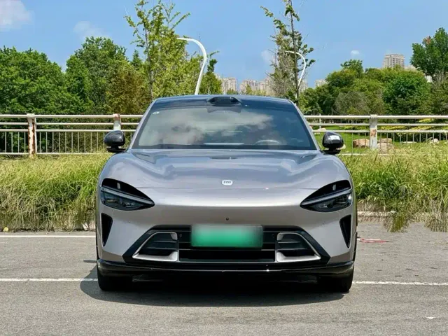 Xiaomi YU7 — Фото автомобиля 18