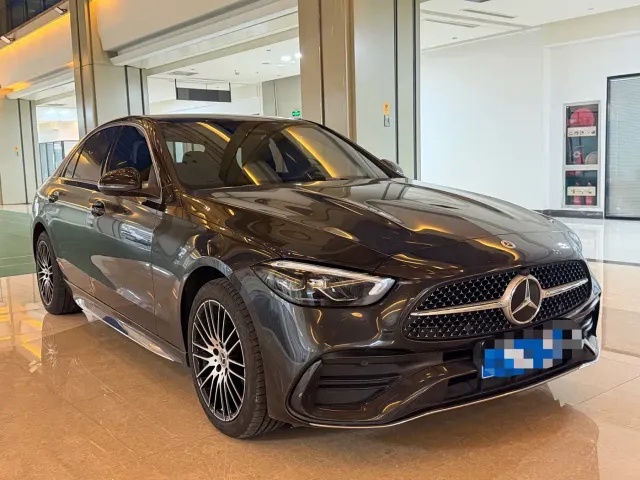 Mercedes-Benz C-Class — Фото автомобиля 3