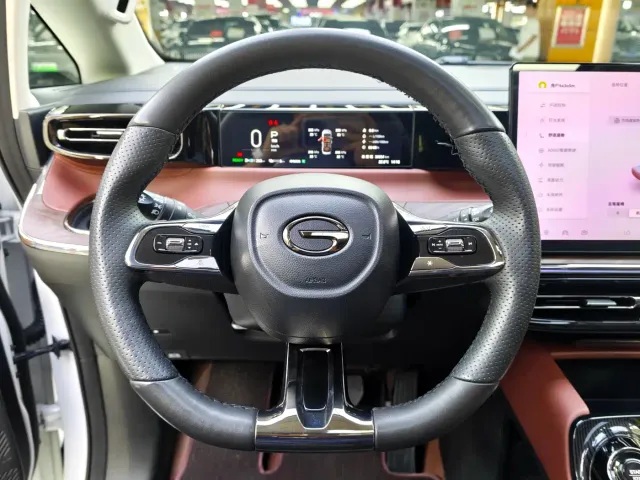 GAC Trumpchi E8 — Фото автомобиля 12