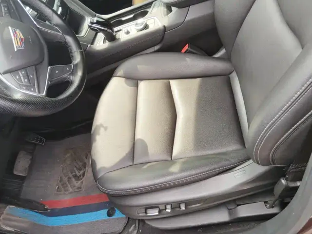 Cadillac XT5 — Фото автомобиля 9
