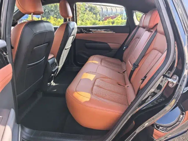 Wuling Starlight — Фото автомобиля 16