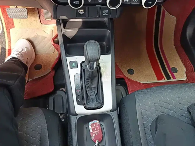 Honda Fit — Фото автомобиля 13
