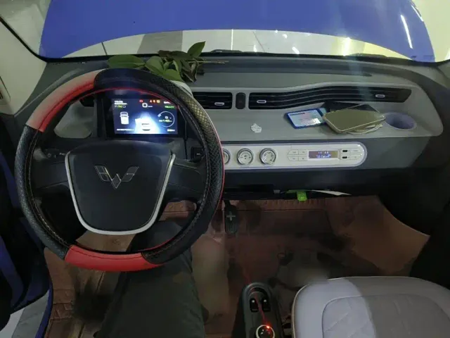 Wuling Hongguang Mini EV — Фото автомобиля 9