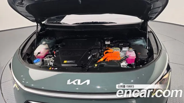 Kia Niro The All New — Фото автомобиля 9