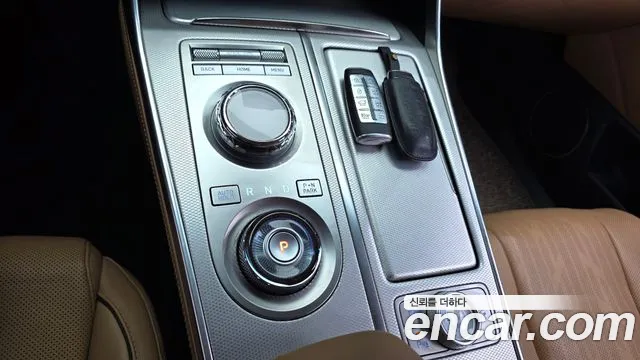 Genesis GV80 — Фото автомобиля 12