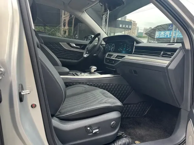 Hongqi HS5 — Фото автомобиля 9
