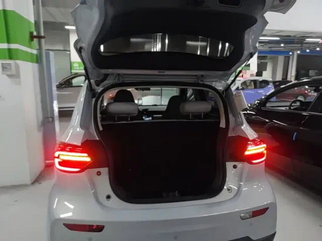 Leapmotor T03 — Фото автомобиля 18