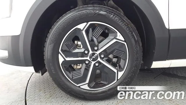 Kia Niro The All New Niro — Фото автомобиля 5