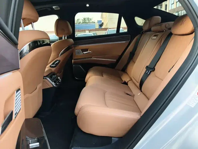 BYD Han L — Фото автомобиля 16