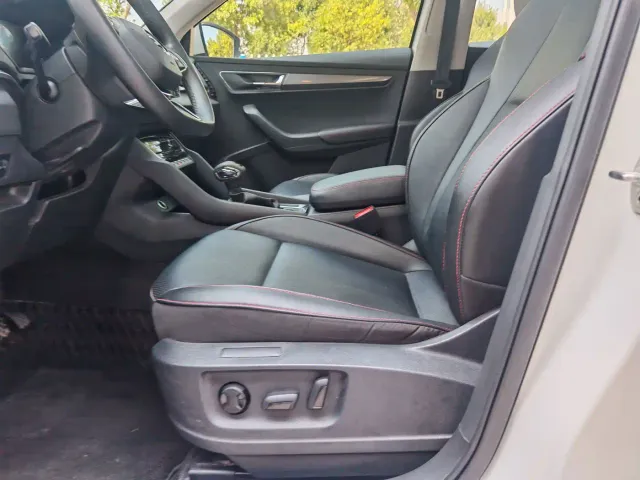 Skoda Karoq — Фото автомобиля 11