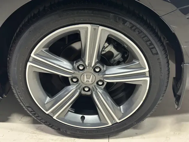 Honda Accord — Фото автомобиля 16