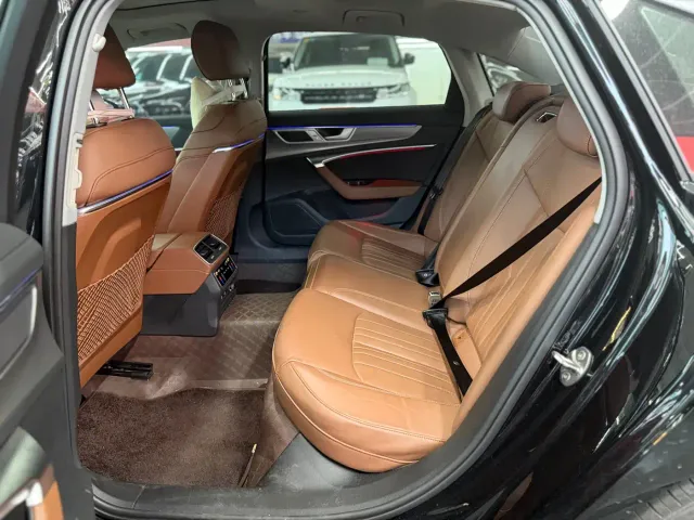 Audi A6L — Фото автомобиля 11