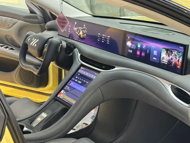 IM Motors L6 — Фото автомобиля 17