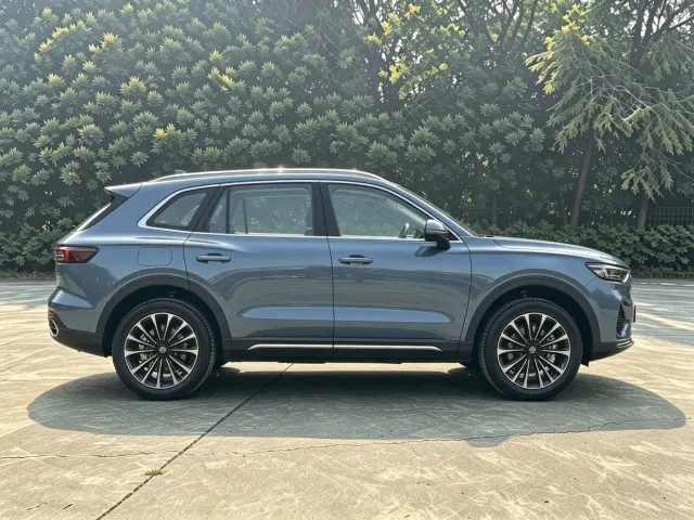 Geely Galaxy Starship 7 EM-i — Фото автомобиля 8
