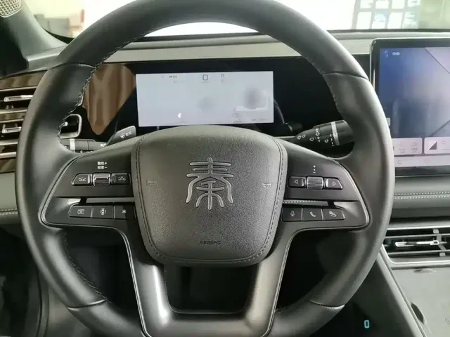 BYD Qin L — Фото автомобиля 10