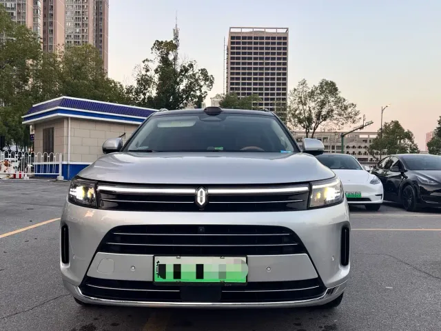 Aito M7 — Фото автомобиля 2
