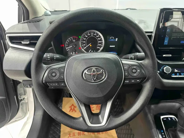Toyota Corolla — Фото автомобиля 11