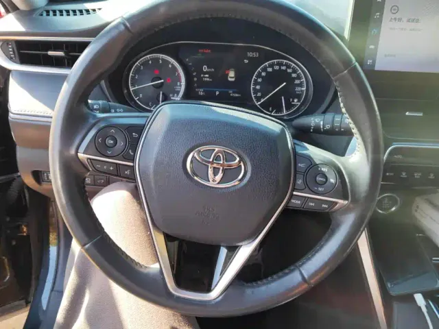 Toyota Harrier — Фото автомобиля 15