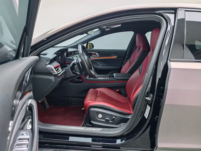 Hongqi H6 — Фото автомобиля 14
